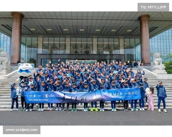 如何通过团队协作与不断创新提升球队实力勇往直前不言退缩